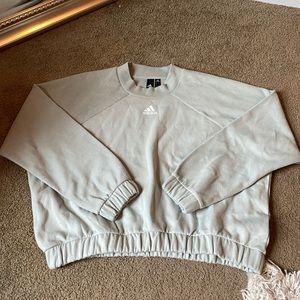 Adidas mint crewneck size medium